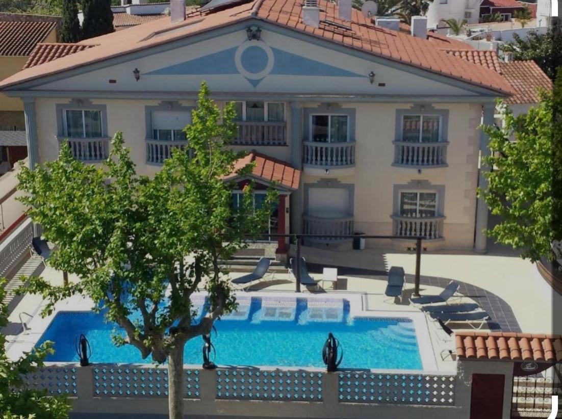 Hotel Portofino By Insidehome Empuriabrava Buitenkant foto