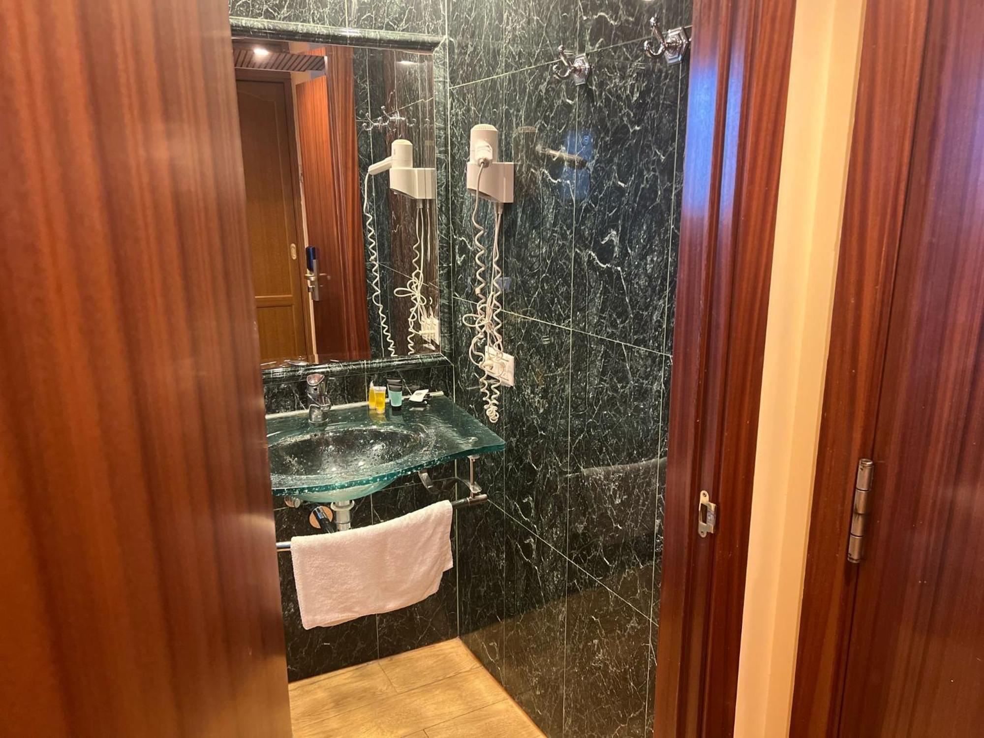 Hotel Portofino By Insidehome Empuriabrava Buitenkant foto
